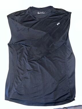 Under Armour Men’s Three Quarter Sleeve Athletic Top - Black